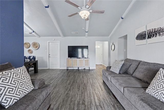 2010 Sean Dr, Corpus Christi, TX 78412