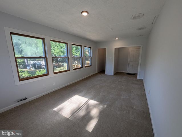 6327 WILLOWOOD LN, Alexandria, VA 22310