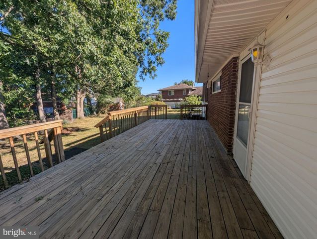 6327 WILLOWOOD LN, Alexandria, VA 22310