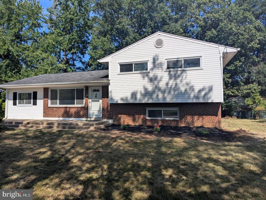 6327 WILLOWOOD LN, Alexandria, VA 22310