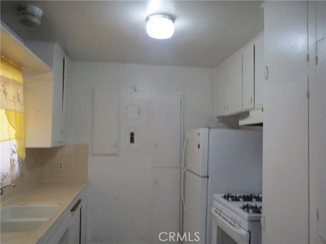 16928 Central Road 4, Apple Valley, CA 92307