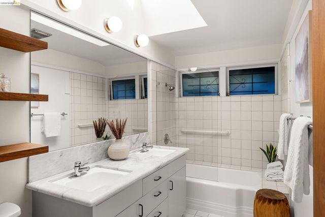 85 El Camino Real, Berkeley, CA 94705