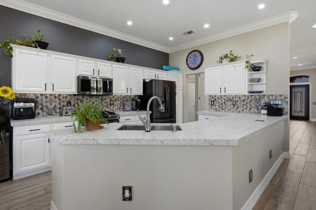 36551 Royal Sage Court, Palm Desert, CA 92211