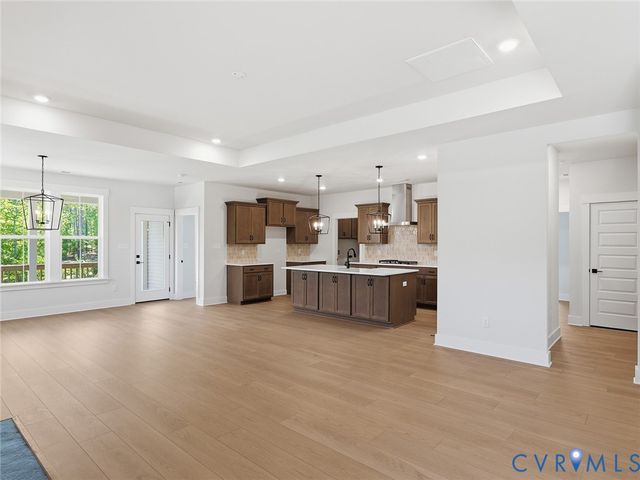 19024 Palisades Rdg, Moseley, VA 23120