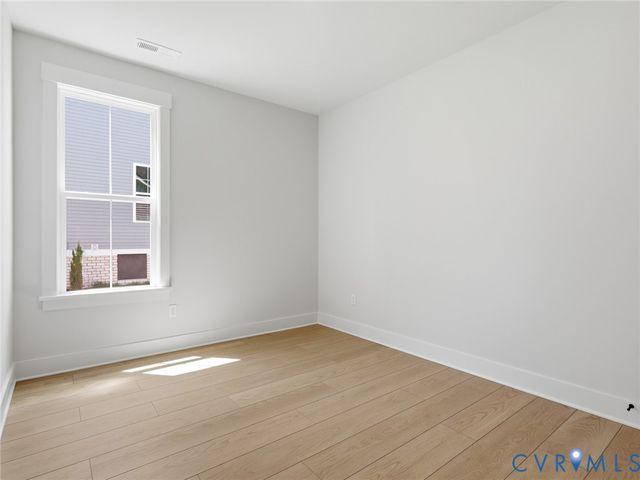 19024 Palisades Rdg, Moseley, VA 23120