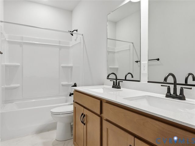 19024 Palisades Rdg, Moseley, VA 23120