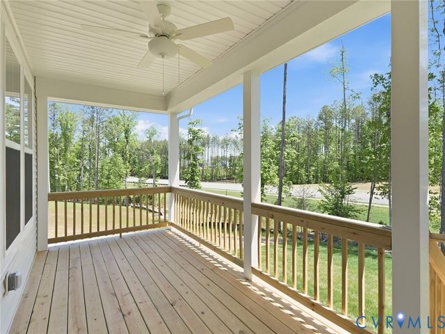 19024 Palisades Rdg, Moseley, VA 23120