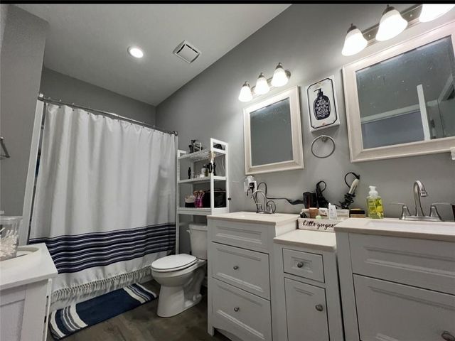 308 E Ottawa Street, Paola, KS 66071