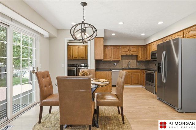 15016 California Circle, Omaha, NE 68154
