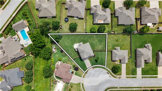 6401 S 50Th Street, Rogers, AR 72758