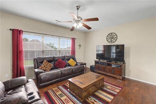 6401 S 50Th Street, Rogers, AR 72758