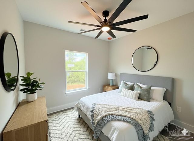 2942 N 14th Ave, Milton, FL 32583