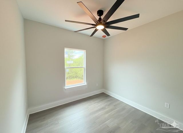 2942 N 14th Ave, Milton, FL 32583