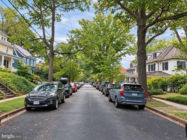3207 MORRISON ST NW, Washington, DC 20015