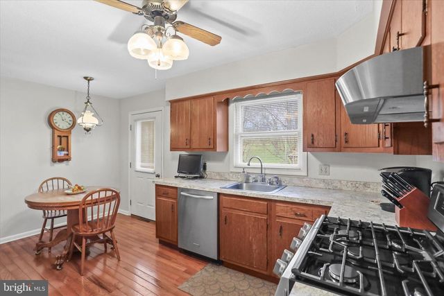 114 LEXINGTON RD, York, PA 17402