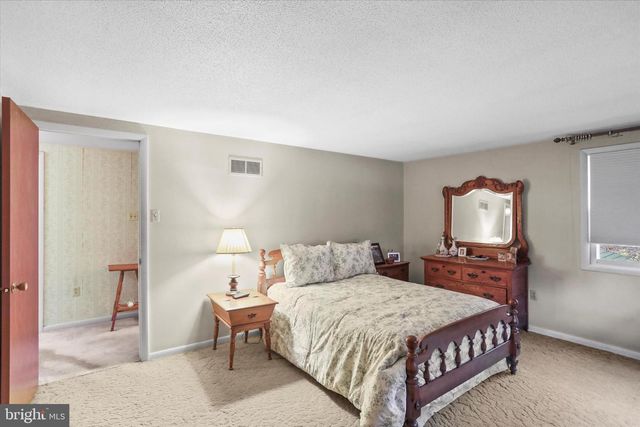 114 LEXINGTON RD, York, PA 17402