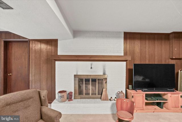 114 LEXINGTON RD, York, PA 17402