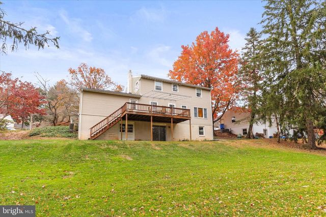 114 LEXINGTON RD, York, PA 17402