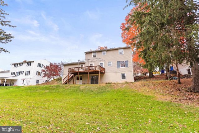 114 LEXINGTON RD, York, PA 17402