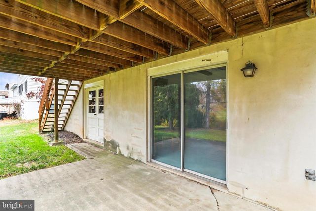 114 LEXINGTON RD, York, PA 17402