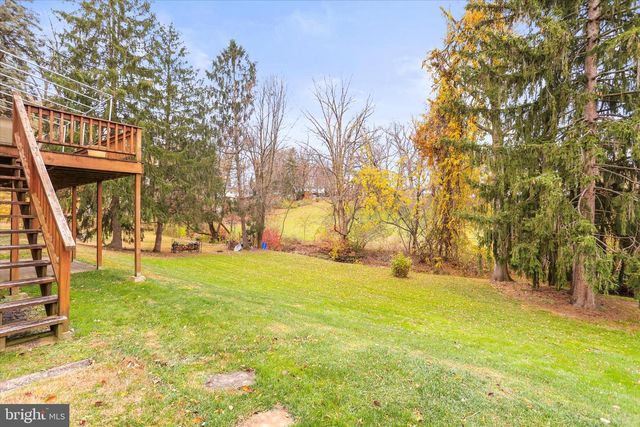 114 LEXINGTON RD, York, PA 17402