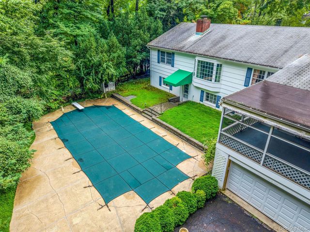 12 E Wheeler Place E, West Nyack, NY 10994
