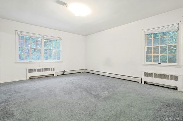 12 E Wheeler Place E, West Nyack, NY 10994