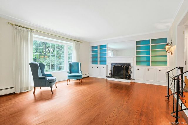 12 E Wheeler Place E, West Nyack, NY 10994