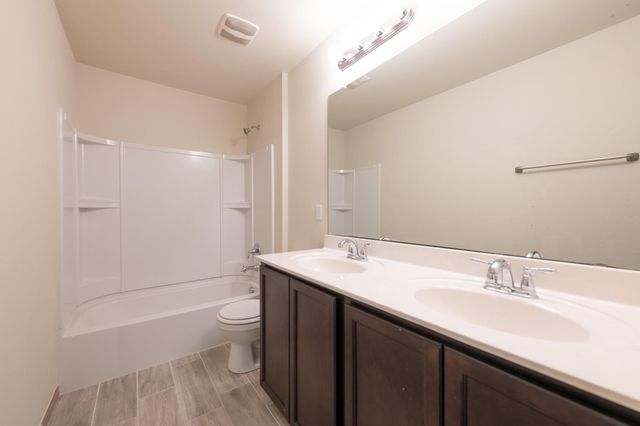 305 Talon Grasp TRL, Leander, TX 78641
