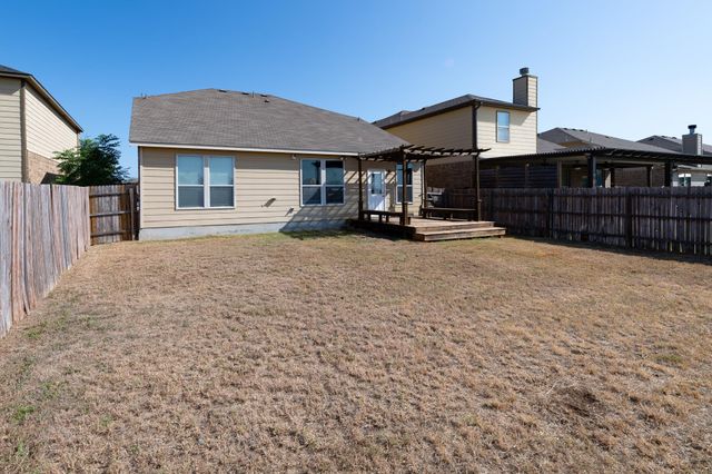 305 Talon Grasp TRL, Leander, TX 78641