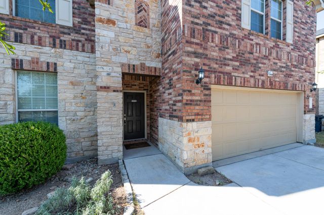 305 Talon Grasp TRL, Leander, TX 78641