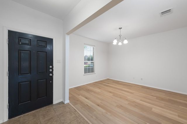 305 Talon Grasp TRL, Leander, TX 78641