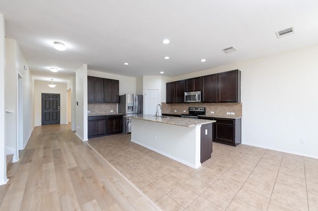 305 Talon Grasp TRL, Leander, TX 78641