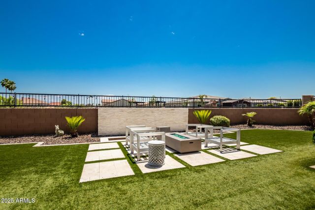 13713 W HARVEST Avenue, Litchfield Park, AZ 85340