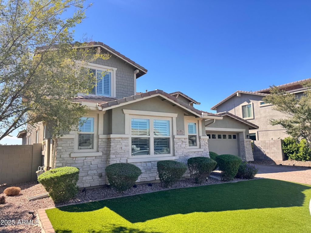 13713 W HARVEST Avenue, Litchfield Park, AZ 85340