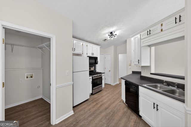 222 Eagles Crest Court, Mcdonough, GA 30253