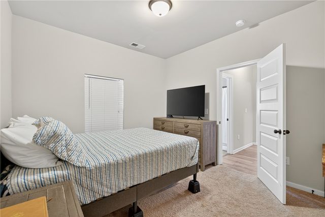 207 E Deer Drive, Greenville, SC 29611