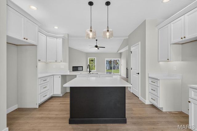 1227 Ole Town Bridge Drive, O'fallon, IL 62269
