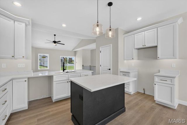 1227 Ole Town Bridge Drive, O'fallon, IL 62269