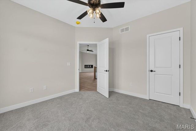 1227 Ole Town Bridge Drive, O'fallon, IL 62269