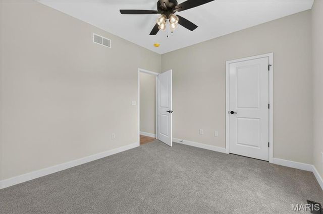 1227 Ole Town Bridge Drive, O'fallon, IL 62269