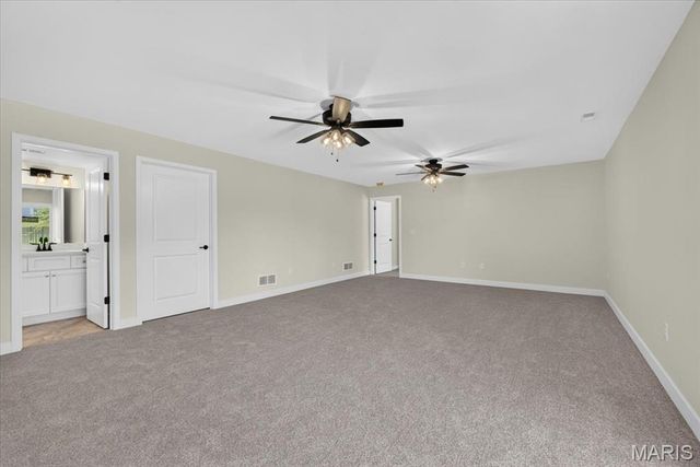 1227 Ole Town Bridge Drive, O'fallon, IL 62269