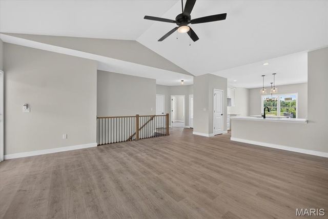 1227 Ole Town Bridge Drive, O'fallon, IL 62269