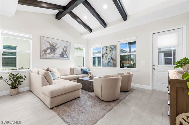 7281 Saona CT, Naples, FL 34113