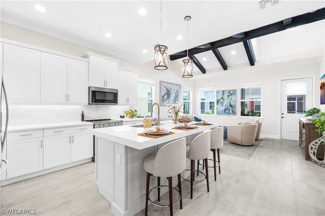 7281 Saona CT, Naples, FL 34113