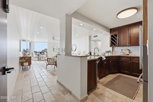 2200 OCEAN Drive S 4A, Jacksonville Beach, FL 32250