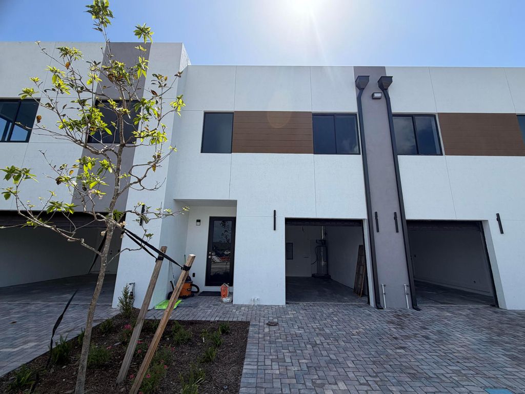 111 NW 15th Court, Pompano Beach, FL 33060