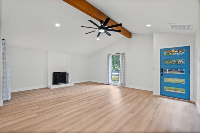 2400 Broken Oak DR, Austin, TX 78745
