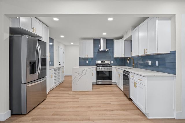 2400 Broken Oak DR, Austin, TX 78745