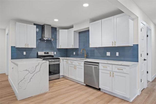 2400 Broken Oak DR, Austin, TX 78745